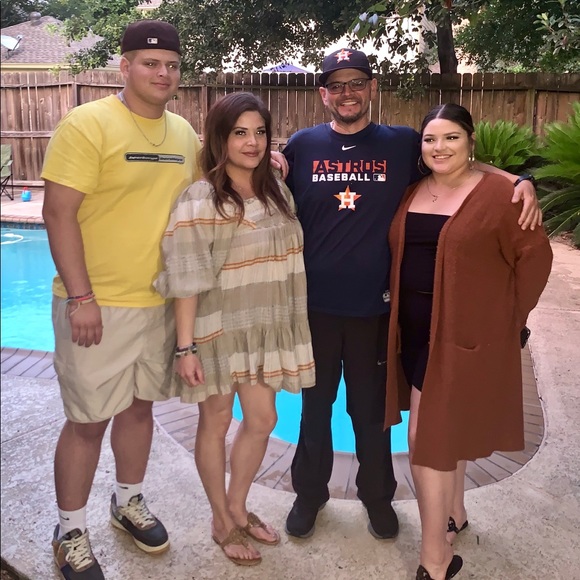 Meet the Posher - Picture 5 of 7